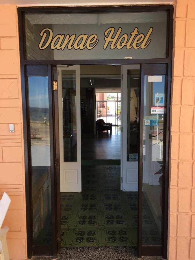 Danae Hotel 2*