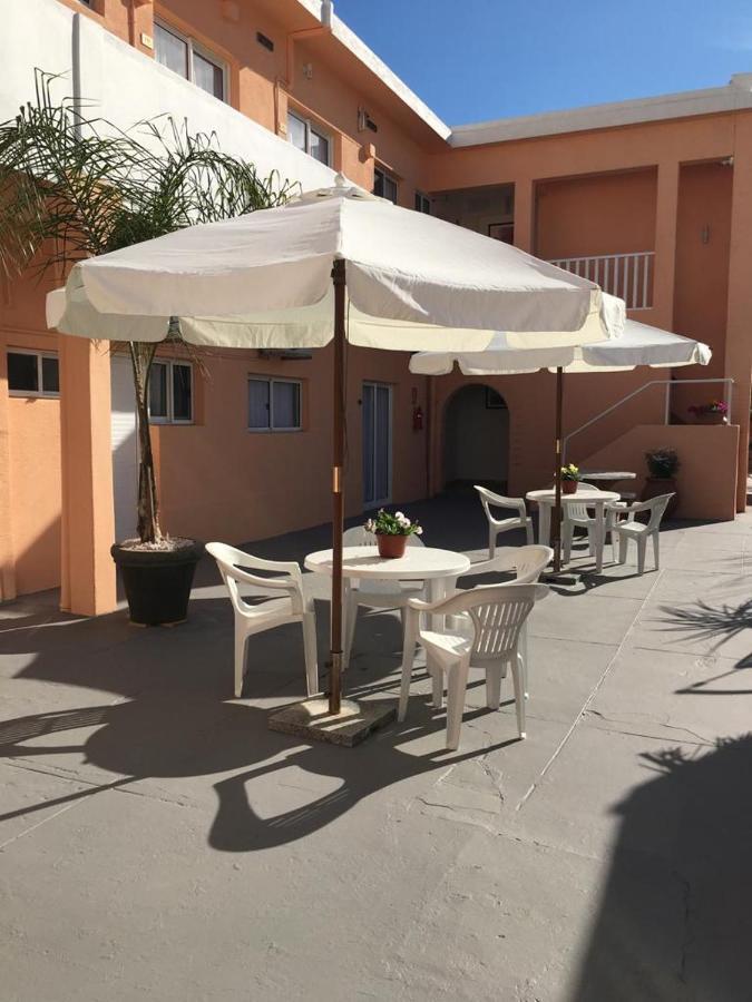 Danae Hotel 2*